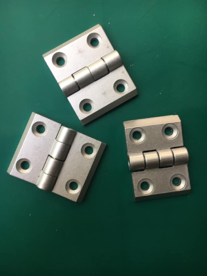bản lề nhôm định hình