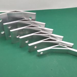 Ke góc 135 nhôm định hình